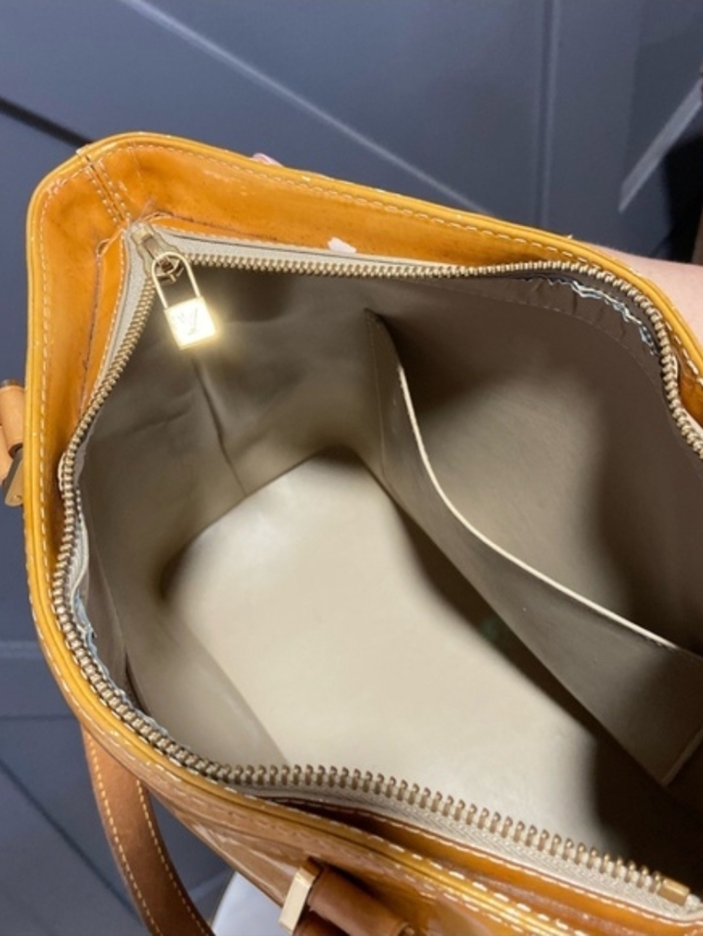 Authentic Louis Vuitton Yellow Monogram Vernis Houston Tote Bag - Picture 13 of 16